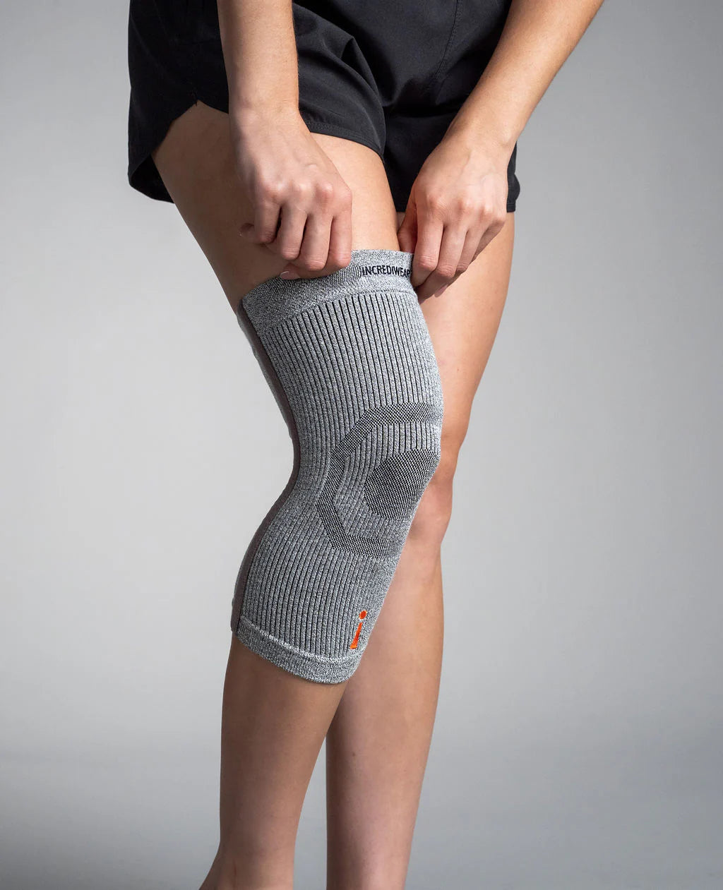 Squeeze Incrediwear Knee Sleeve